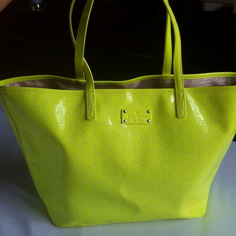 KATE SPADE TOTE - Picture 1 of 3